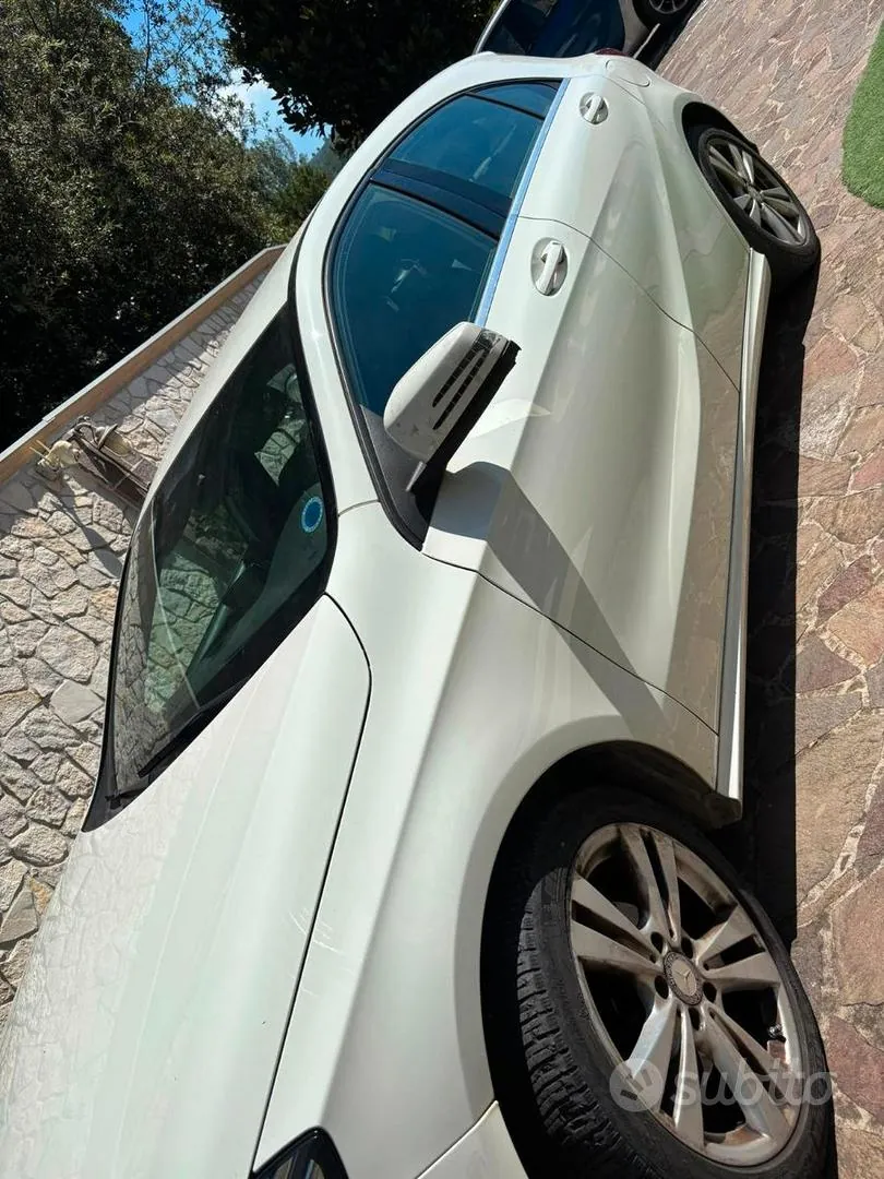 Mercedes-Benz A 2017 photo 5