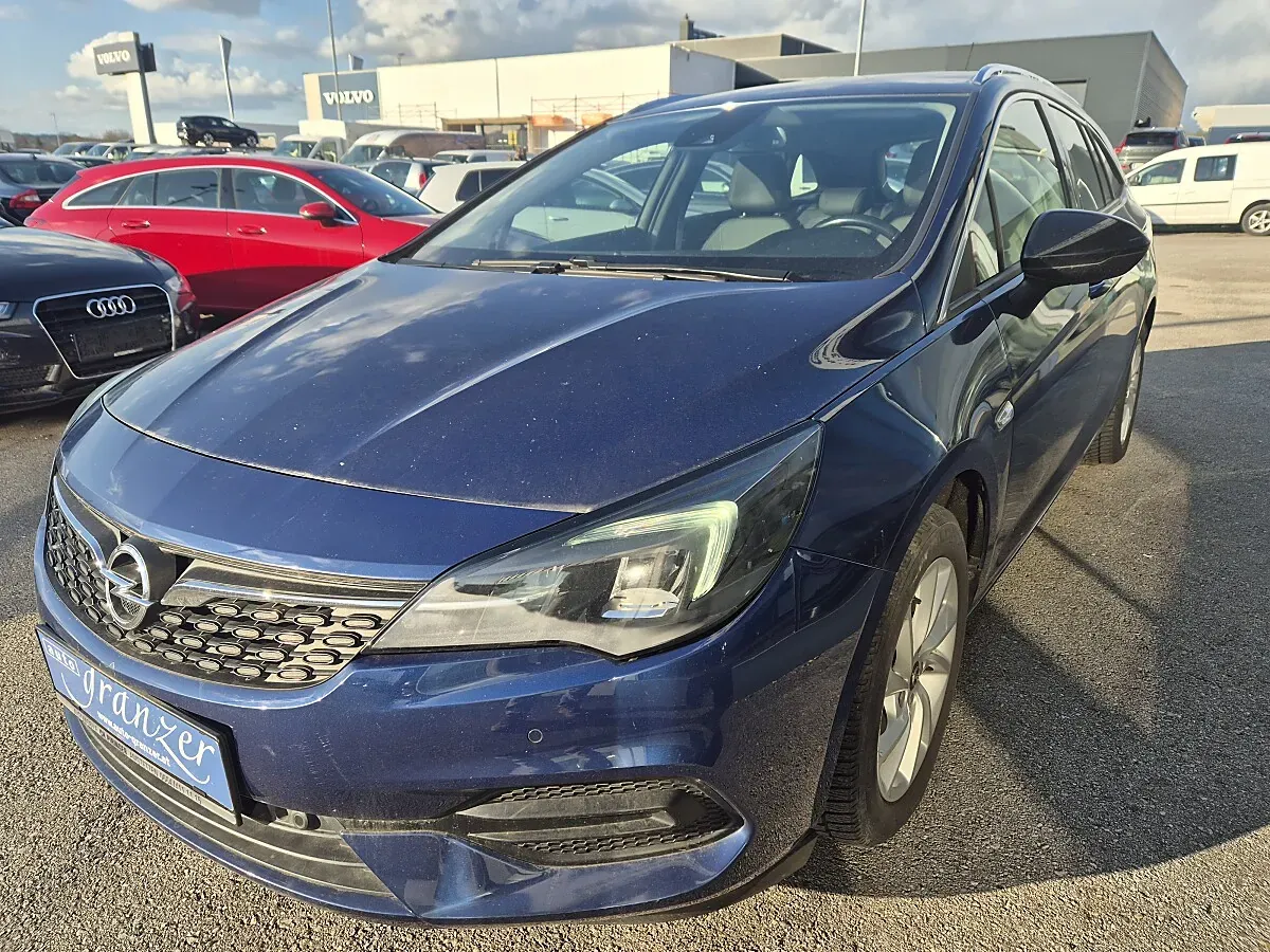Opel Astra 2021 photo 2