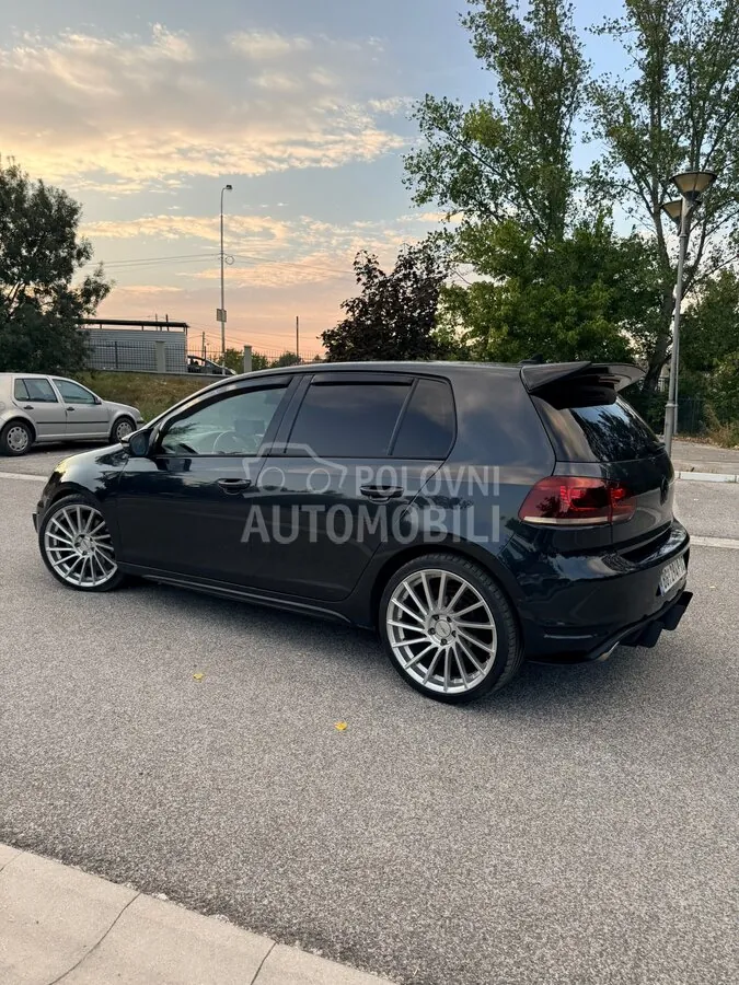 Volkswagen Golf 2009 photo 3