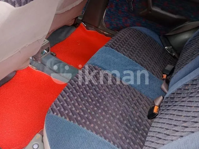 Suzuki Swift 2000 photo 4