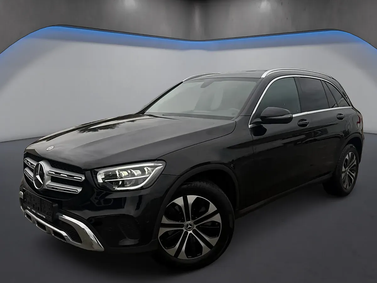Mercedes-Benz Glc-Class 2022 photo 2