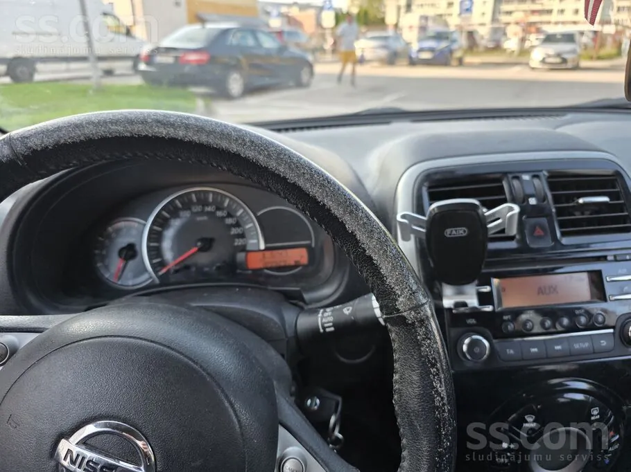 Nissan Micra 2015 photo 5