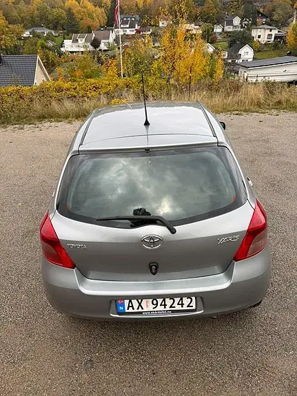Toyota Yaris 2007 photo 4