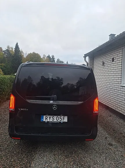 Mercedes-Benz V300 D 2020 photo 5