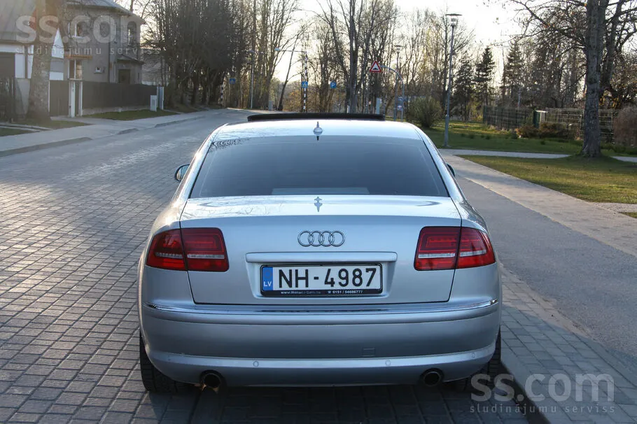 Audi A8 2008 photo 5