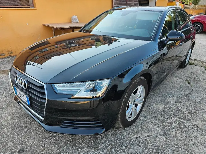Audi A4 Avant 2017 photo 2