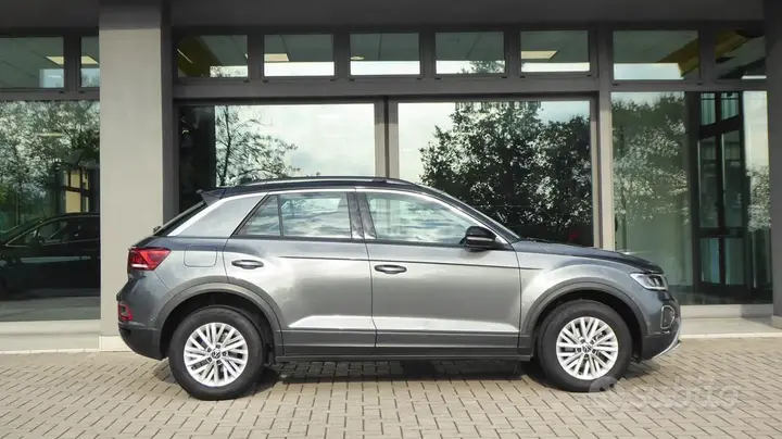Volkswagen T-Roc 2022 photo 4