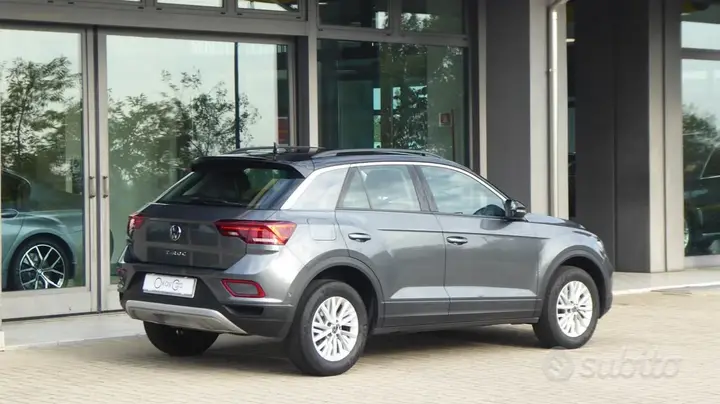 Volkswagen T-Roc 2022 photo 3
