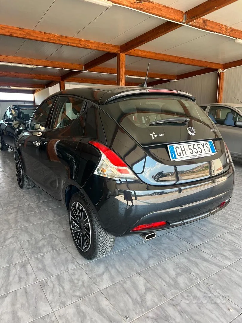 Lancia Ypsilon 2022 photo 5