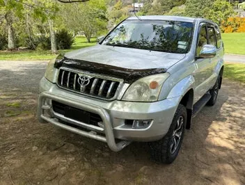 Toyota Land Cruiser Prado 2004 photo 2