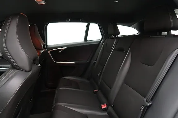 Volvo V60 2017 photo 5