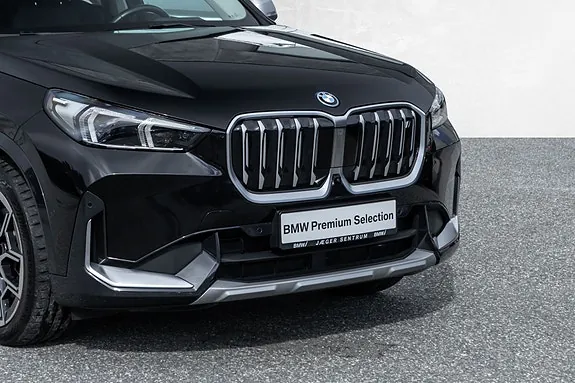 BMW Ix1 2024 photo 2
