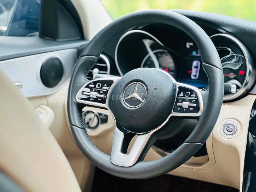 Mercedes-Benz C-Class 2020 photo 5