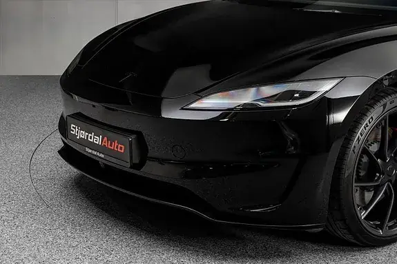 Tesla Model 3 2026 photo 3