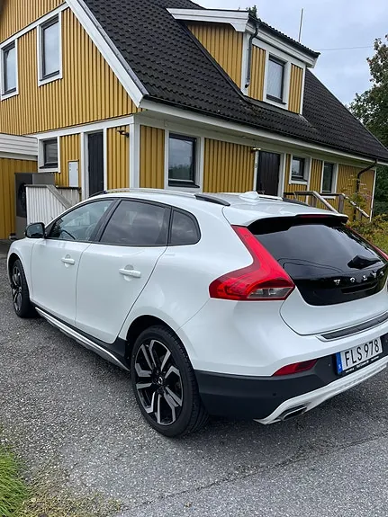 Volvo V40 Cross Country 2017 photo 5