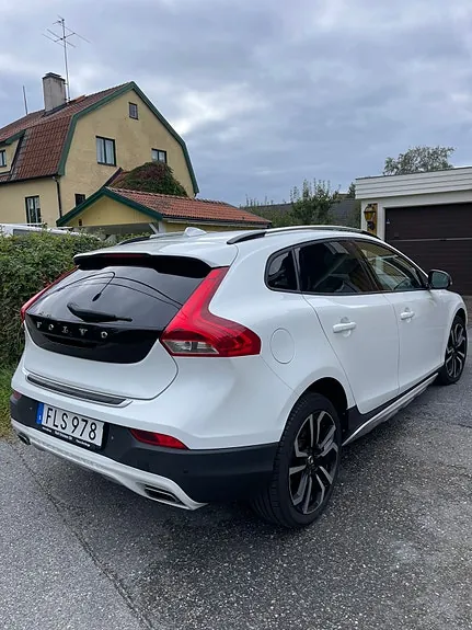 Volvo V40 Cross Country 2017 photo 4