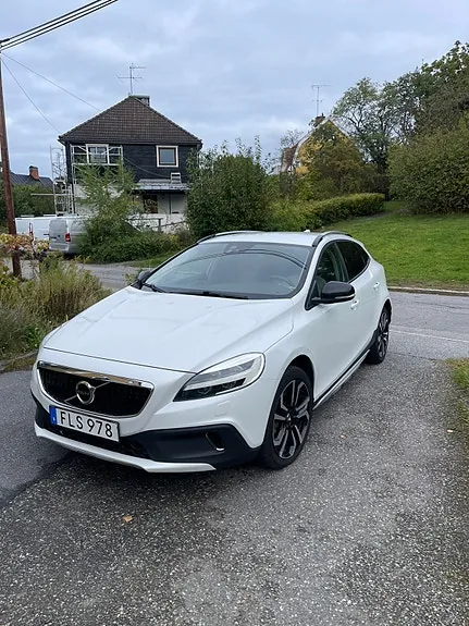 Volvo V40 Cross Country 2017 photo 3