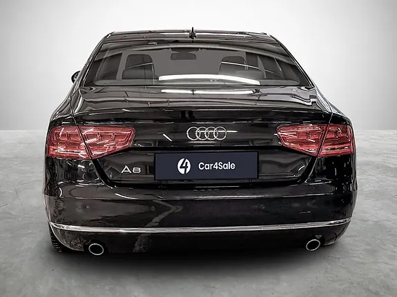 Audi A8 2011 photo 4