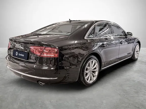 Audi A8 2011 photo 5