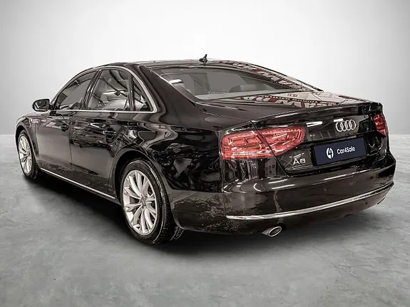 Audi A8 2011 photo 3