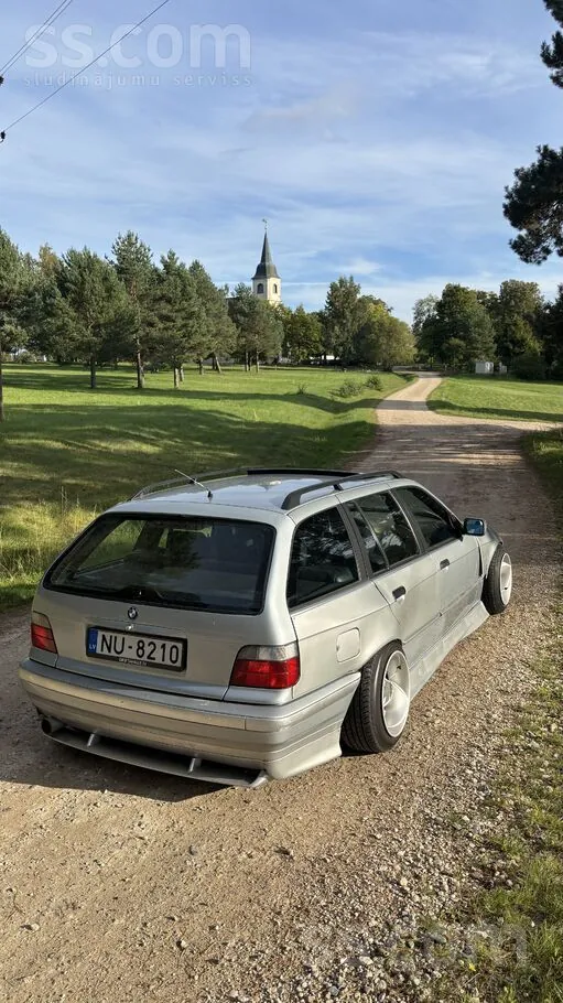 BMW 318I 1997 photo 4