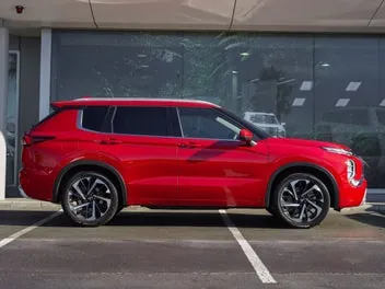 Mitsubishi Outlander 2025 photo 4