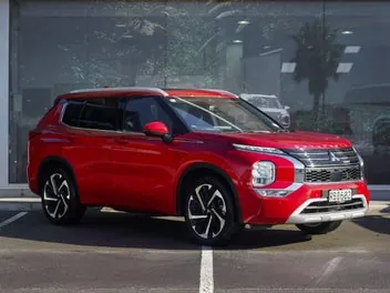 Mitsubishi Outlander 2025 photo 2