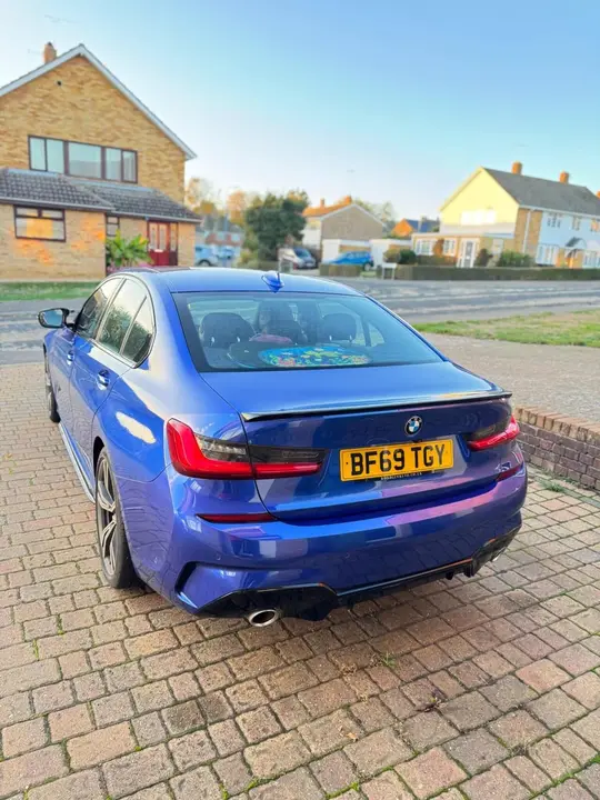 BMW 3 Series 2019 photo 5