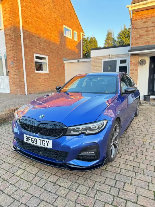 BMW 3 Series 2019 photo 2