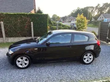 BMW 120 photo 3