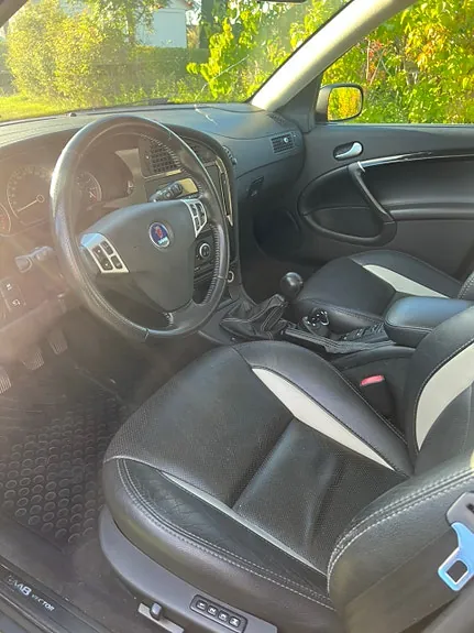 Saab 9-5 2010 photo 3