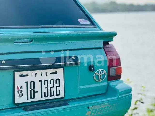 Toyota Starlet 1993 photo 2
