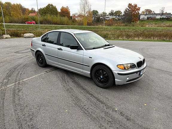 BMW 318I 2003 photo 4