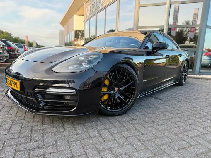 Porsche Panamera 2021 photo 2