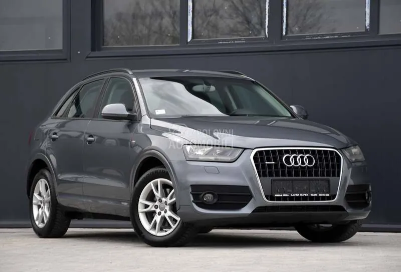 Audi Q3 2012 photo 2