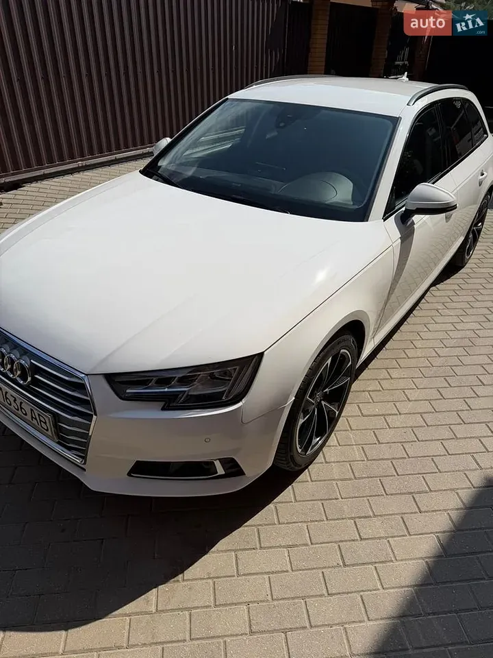 Audi A4 2018 photo 5