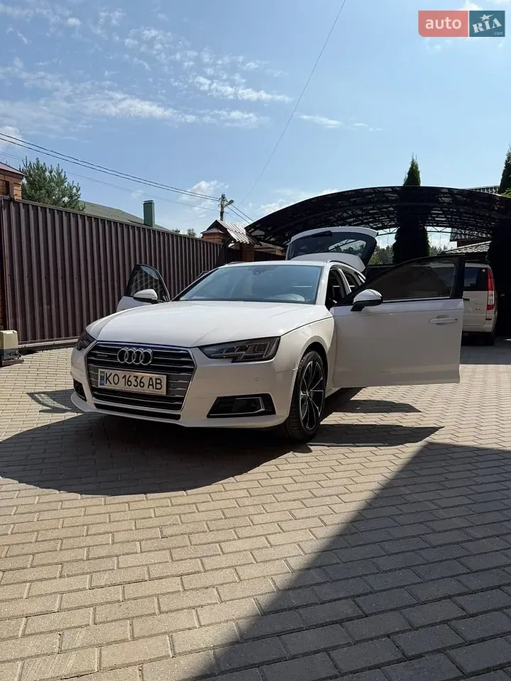 Audi A4 2018 photo 3