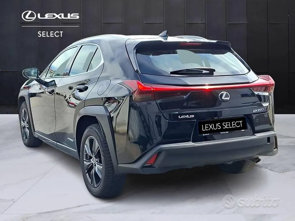 Lexus Ux 2022 photo 3