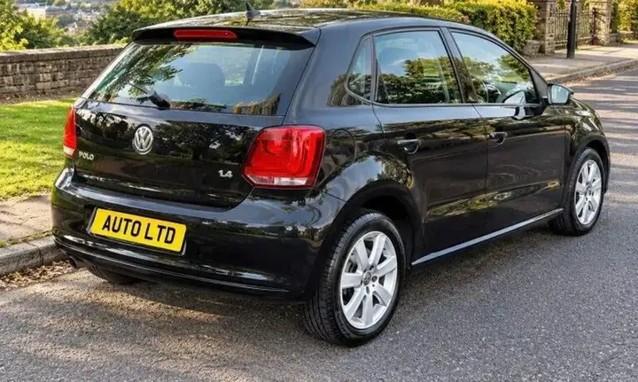 Volkswagen Polo 2012 photo 5