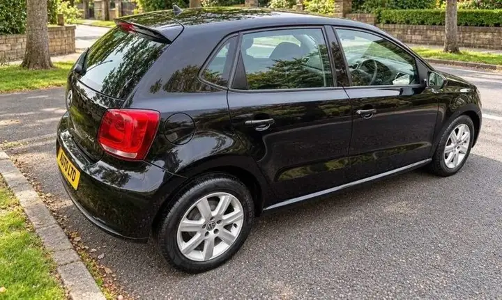 Volkswagen Polo 2012 photo 3