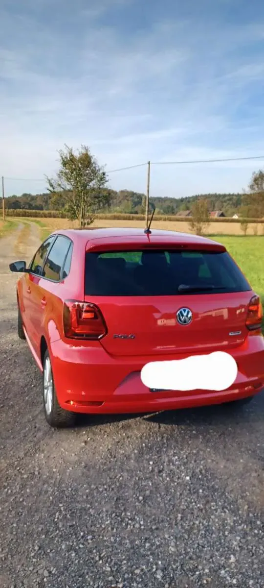 Volkswagen Polo 2015 photo 2