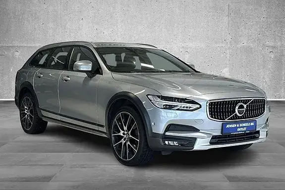 Volvo V90 Cross Country