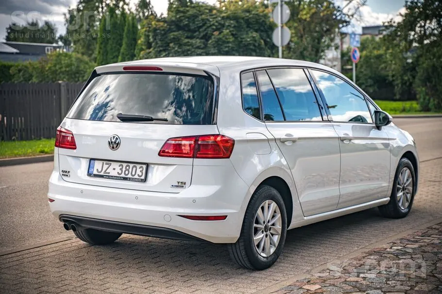 Volkswagen Golf Sportsvan 2015 photo 4