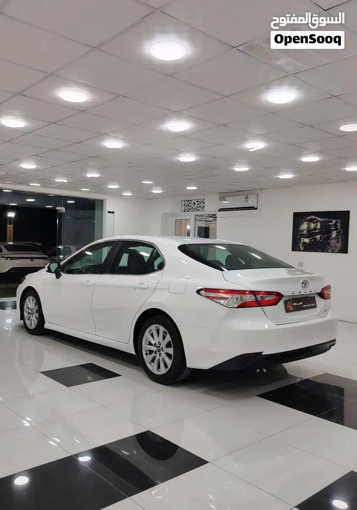 Toyota Camry 2018 photo 4