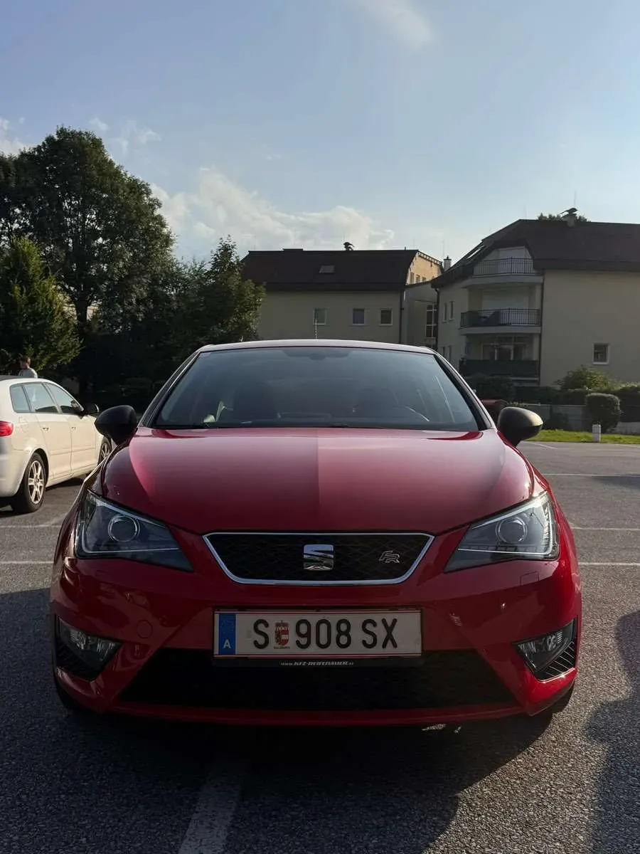Seat Ibiza 2015 photo 2