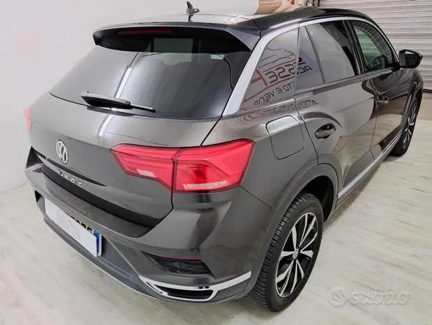 Volkswagen T-Roc 2019 photo 3