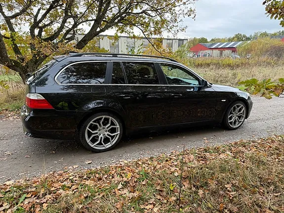 BMW 520I 2009 photo 4