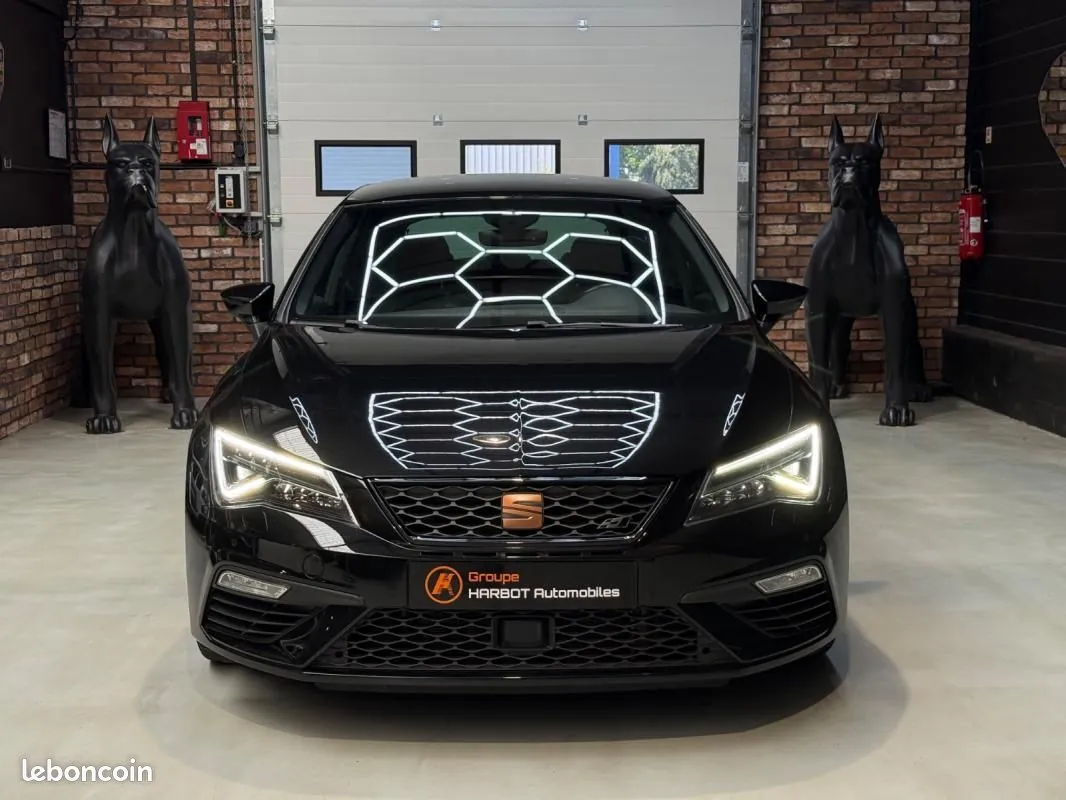 Seat Leon 2019 photo 2