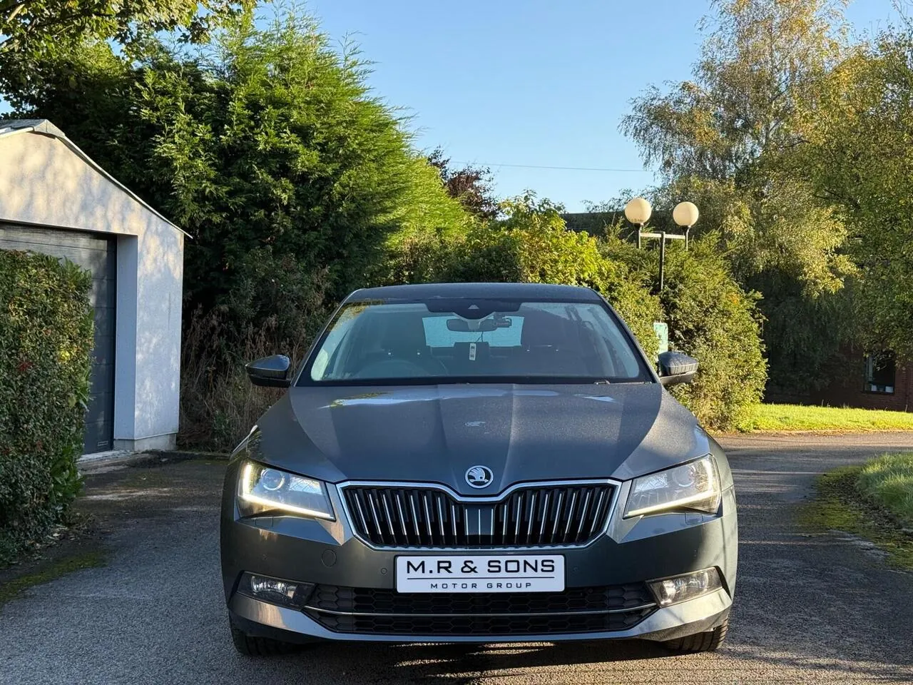 Skoda Superb 2016 photo 4