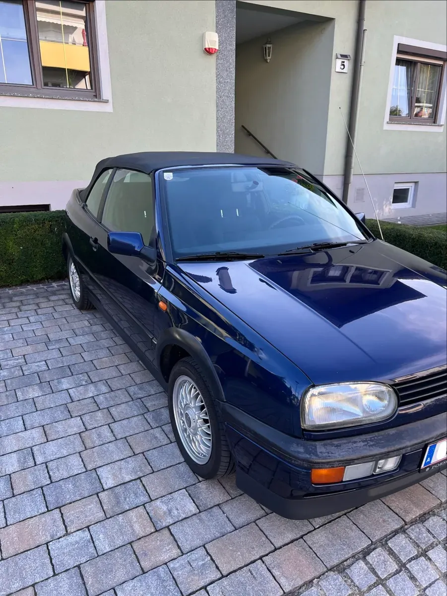 Volkswagen Golf 1998 photo 2